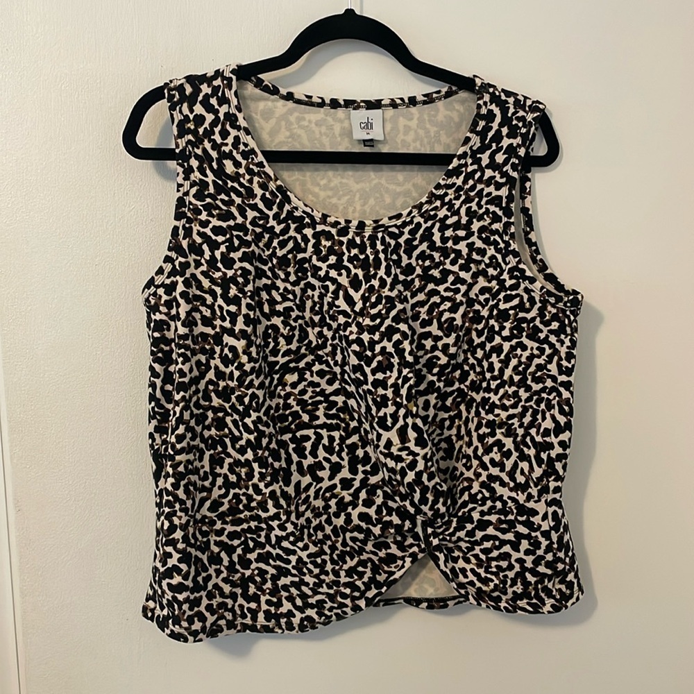 Cabi Cropped Knotty Cheetah Athletic Tank M